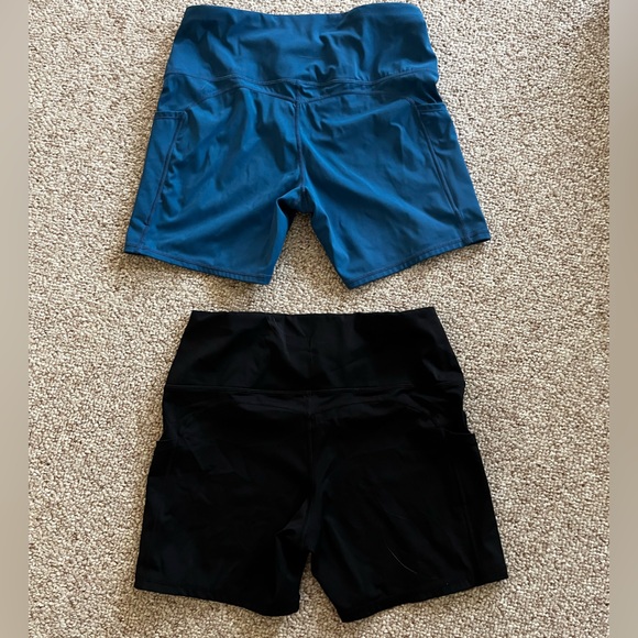 Women’s Workout Athletic Spandex with Pockets 2 Pack Blue & Black - Picture 4 of 9